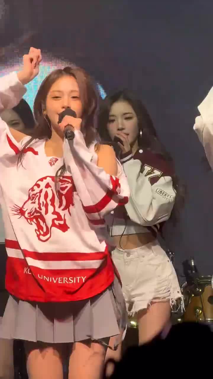 ‹仰拍竖› FOCUS