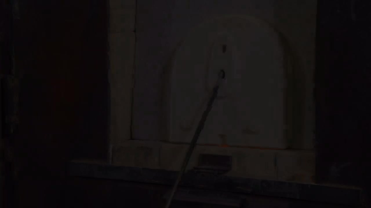 P81_GlassBlowing2_3840x2160@59_94fps_15200kbps