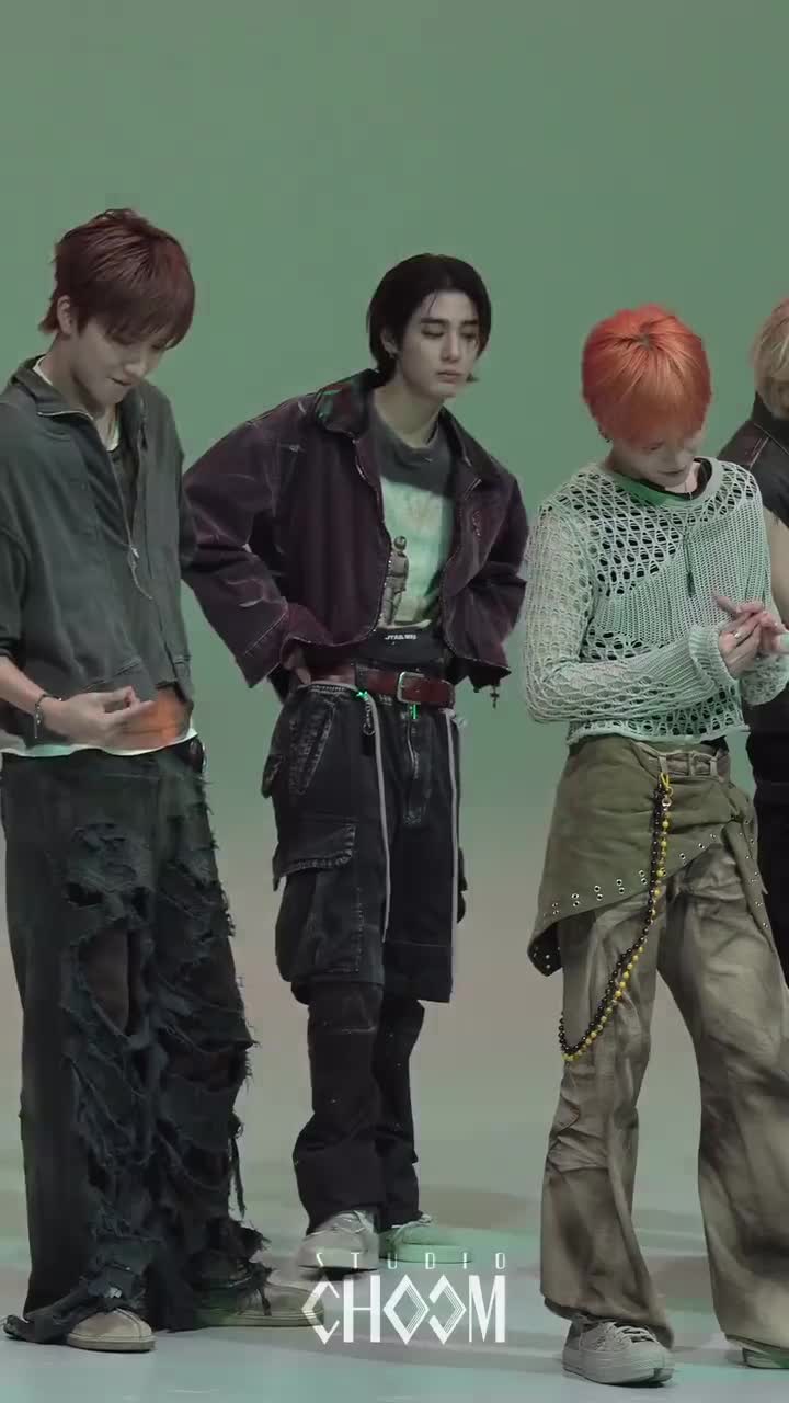 251021 Hollywood Action l STUDIO CHOOM