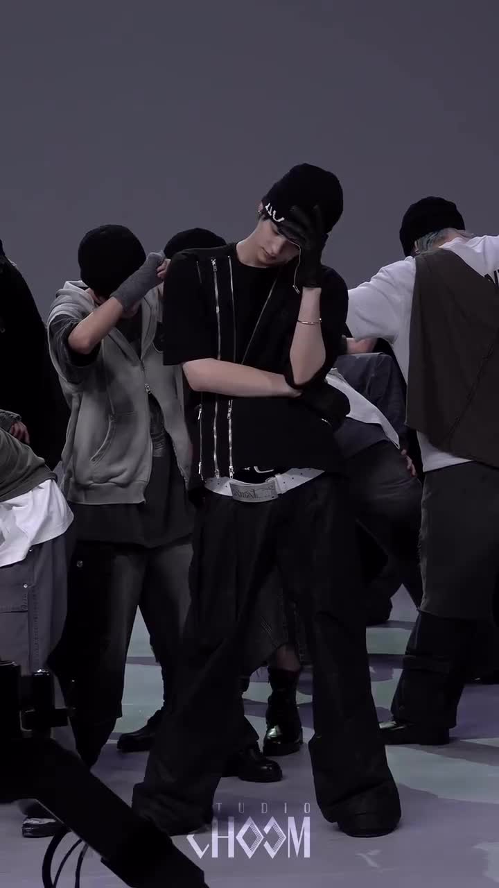 250924 Head Shoulders Knees Toes l STUDIO CHOOM