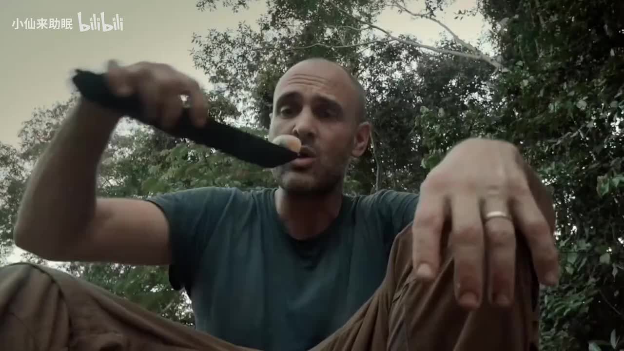 德爷荒野求生喝水了淤泥波波奶茶，过上了度假一样的生活