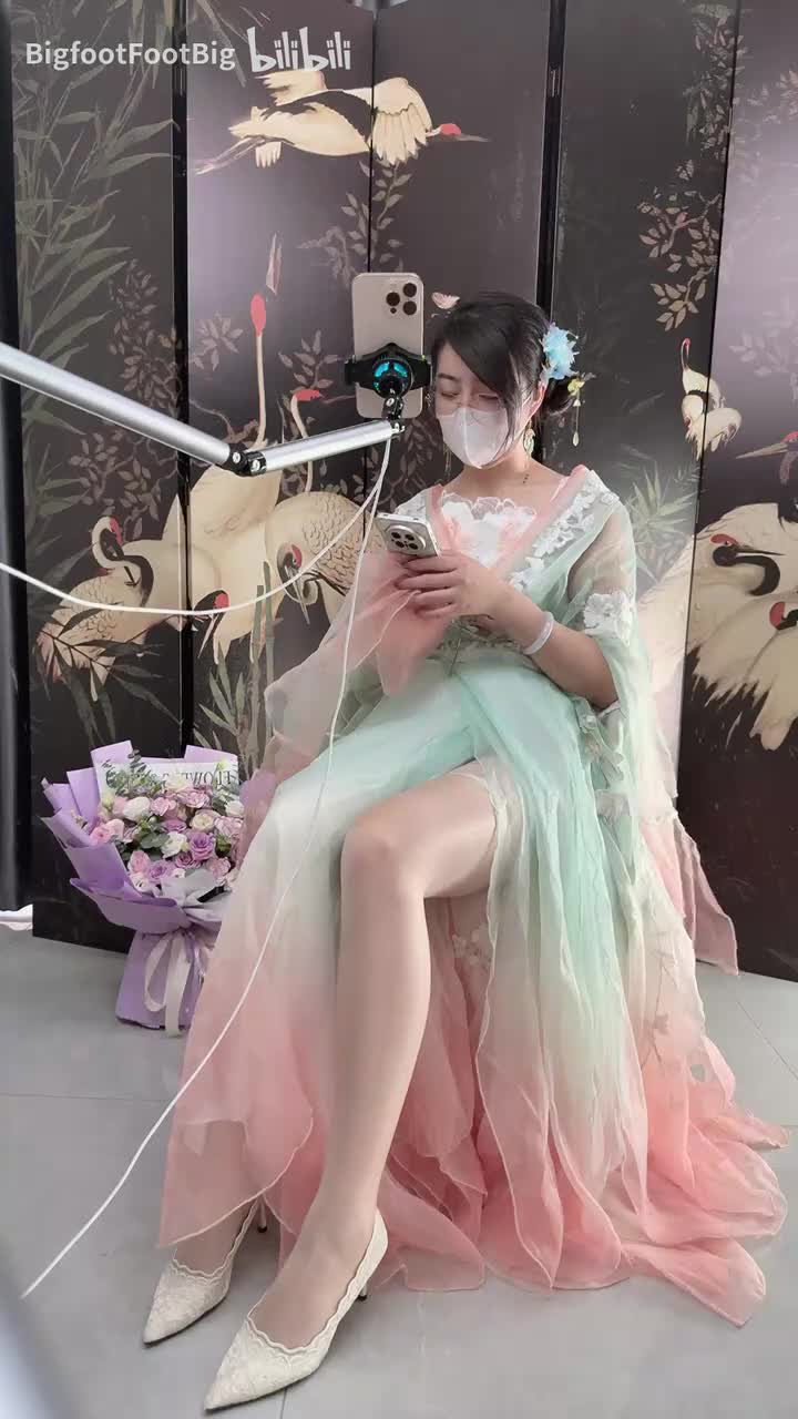 【油亮丝袜】晚风 拿下你是迟早的事 2025-09-21 08_06