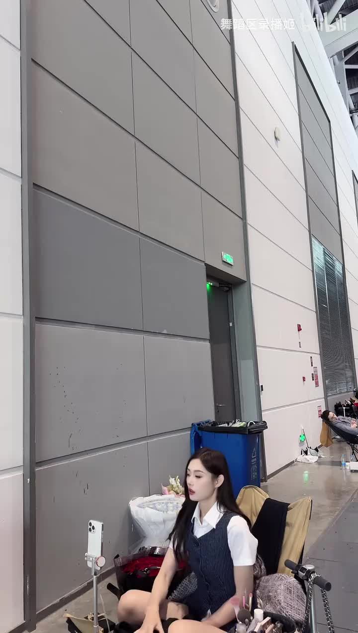 任绵绵_2025-10-06_13-00-14_000