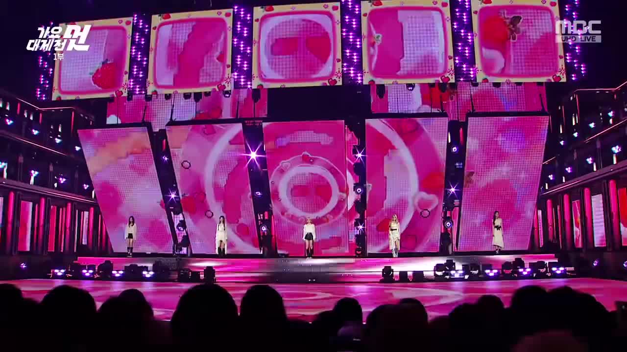 KiiiKiii Strawberry+DANCING ALONE