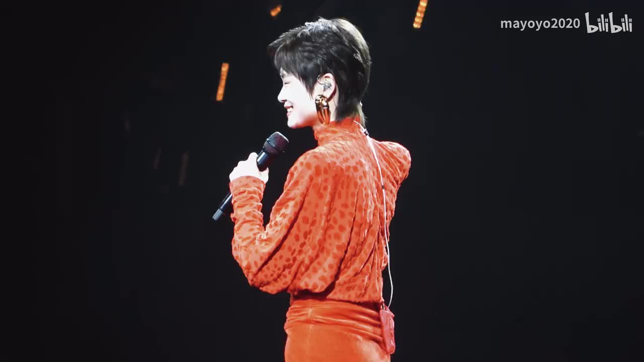 10 漂浮地铁+11 海上的月亮