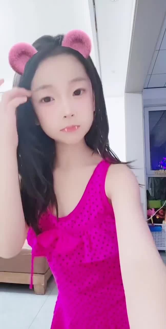 一甜相机小萝莉摇可爱女孩350