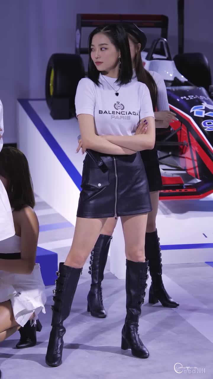 191005 CLC 장예은 'No 노' @2019오토살롱위크 킨텍스 4K 60P 직캠 (2)