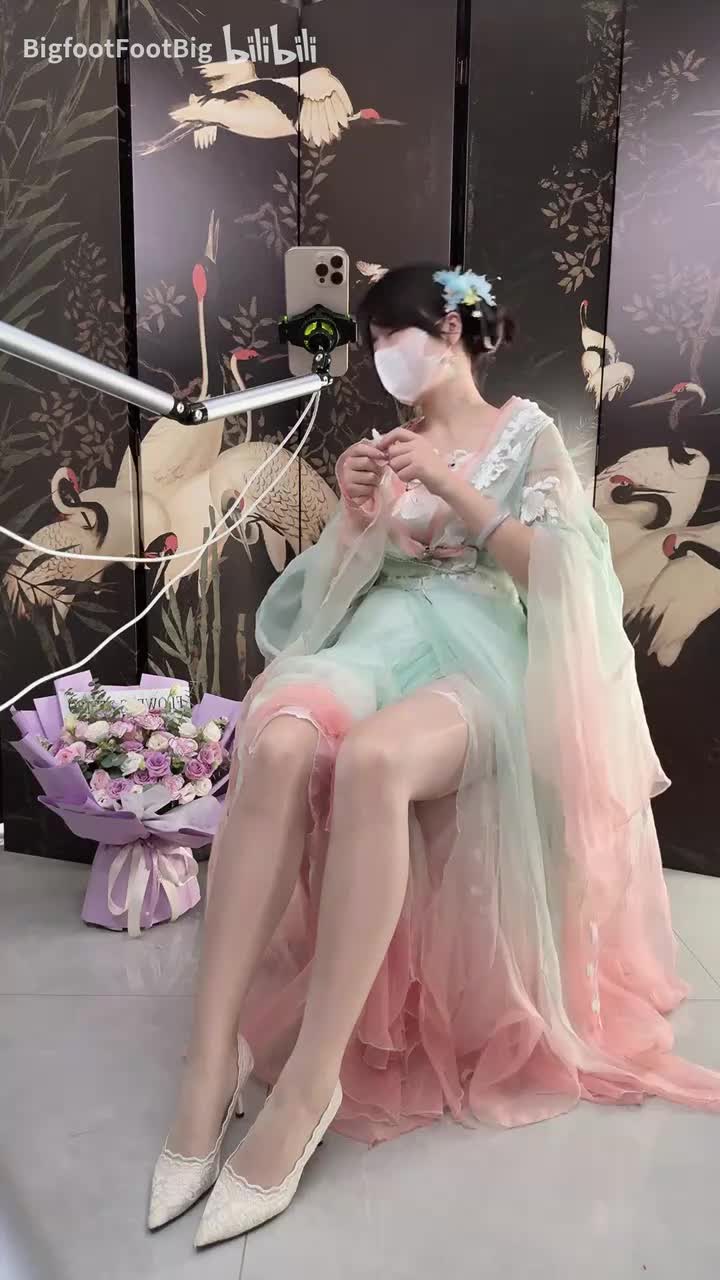 【油亮丝袜】晚风 拿下你是迟早的事 2025-09-21 07_21