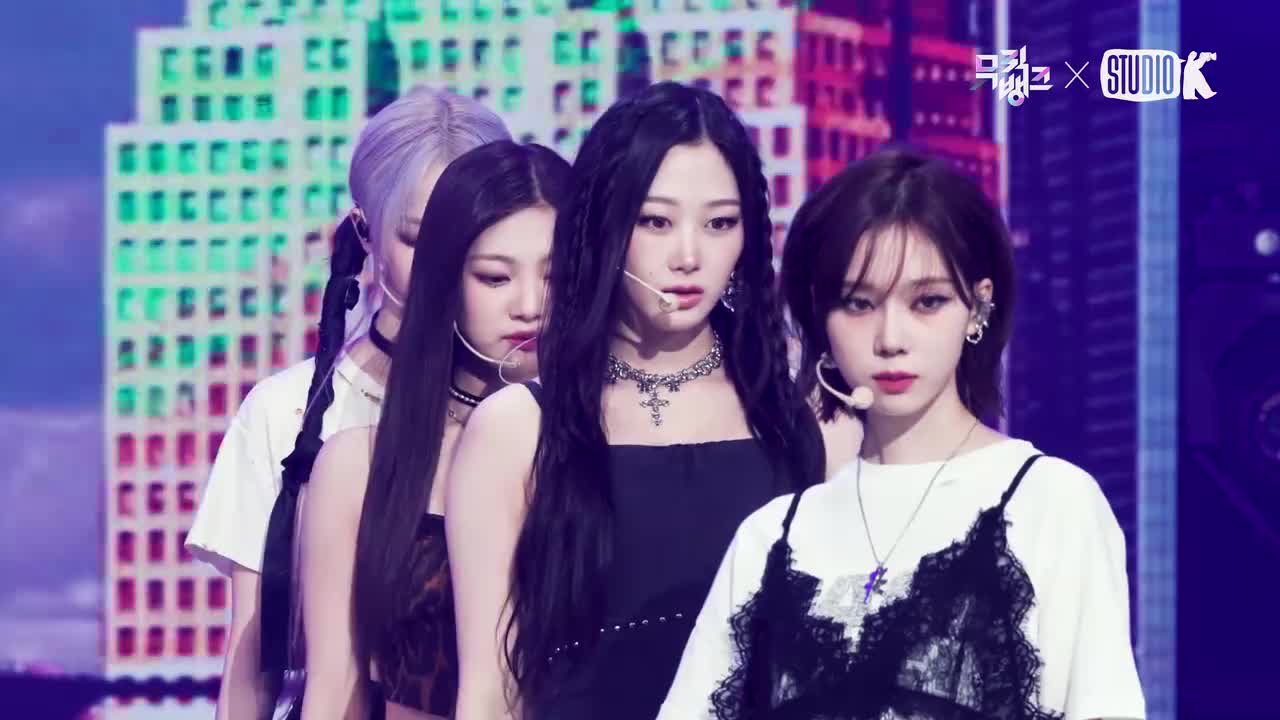 [얼빡직캠 4K] 에스파 지젤 'Spicy' (aespa GISELLE Facecam) @뮤직뱅크(Music Bank) 230519