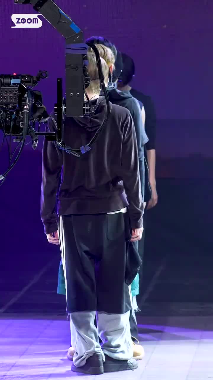 吴是温【竖拍】