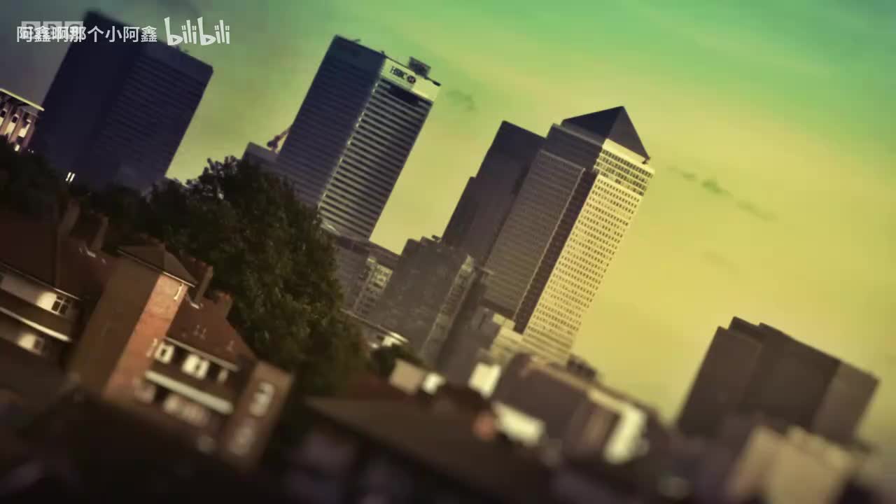 Series 1 - 3. The Curtain Went Up, My Trousers Fell Down