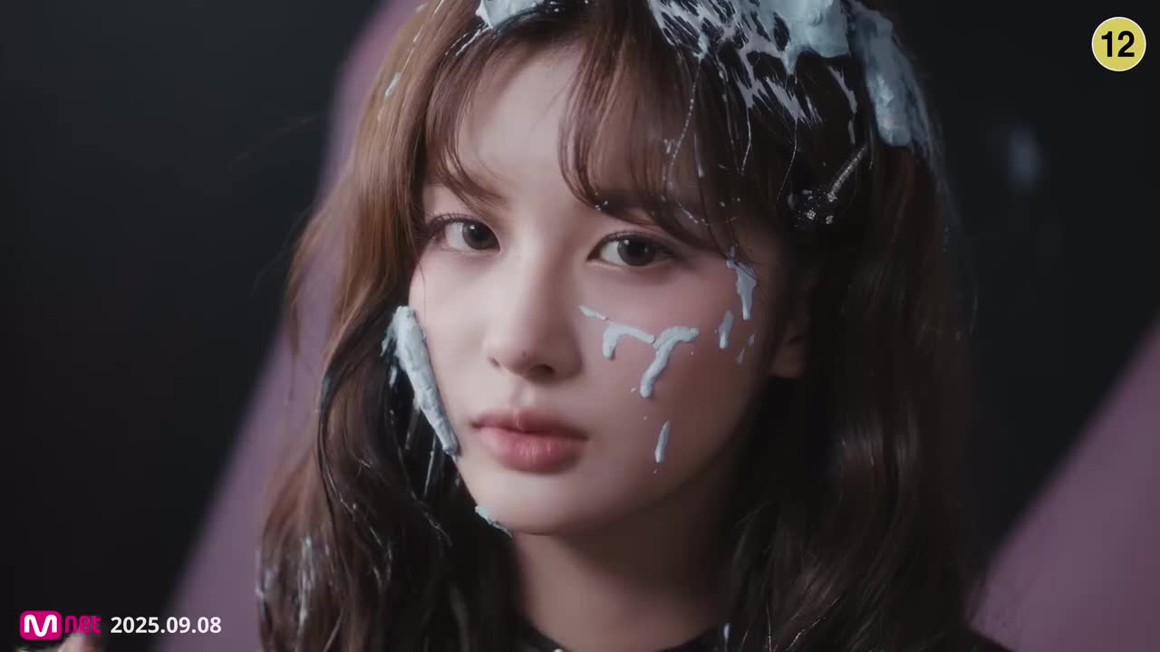 NMIXX - SPINNIN' ON IT