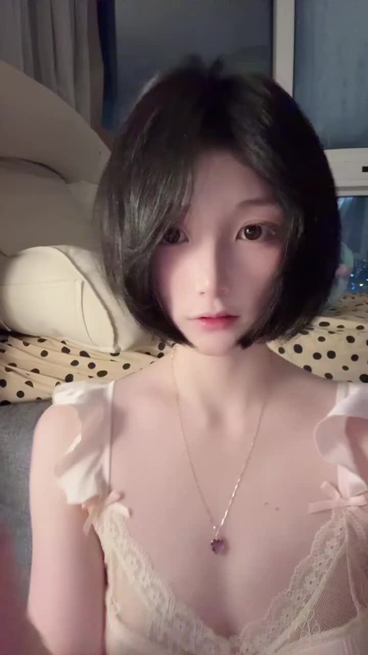 小阿雅-2026年08月22日23时25分-天才总是坏的可爱_0