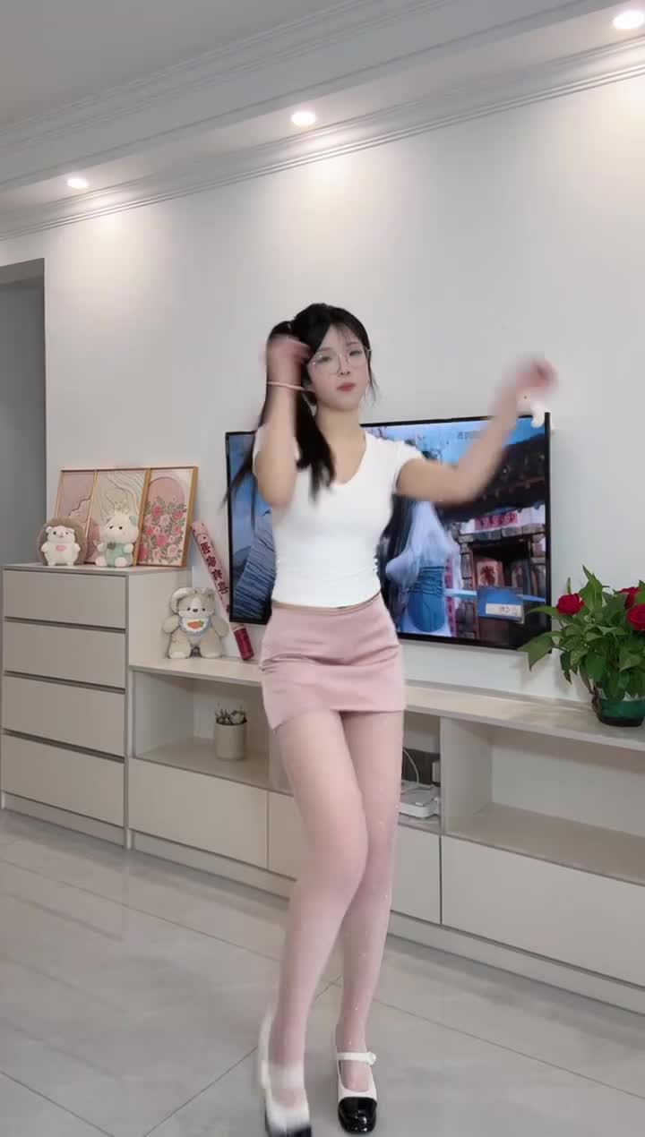 那个女孩_2025-12-28_05-44-51_005