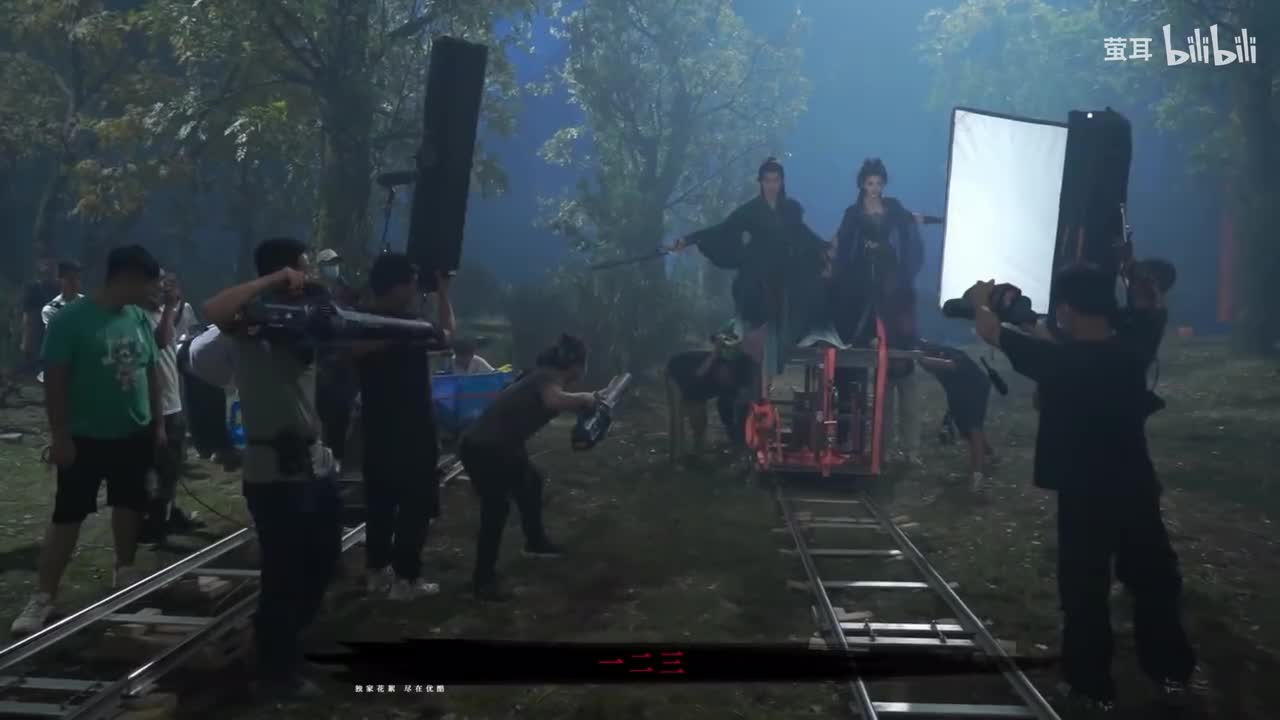 慕雨墨：你是在耍帅吗？