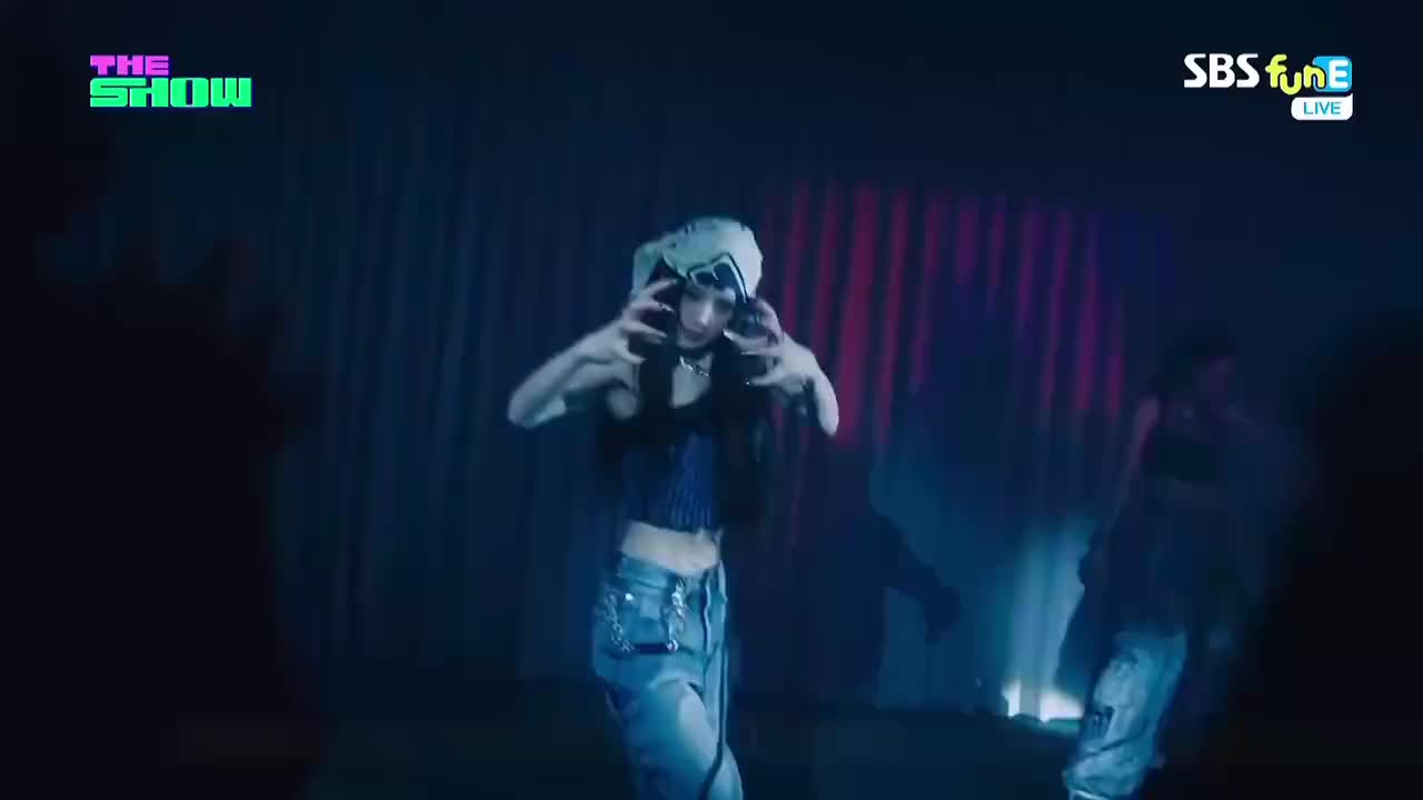 251021 SBS The Show izna - Mamma Mia