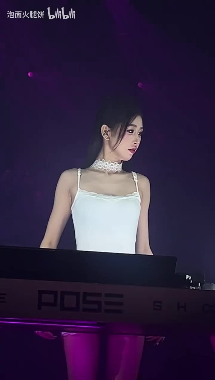 RuiRui（POSE酒吧）_20251114015059