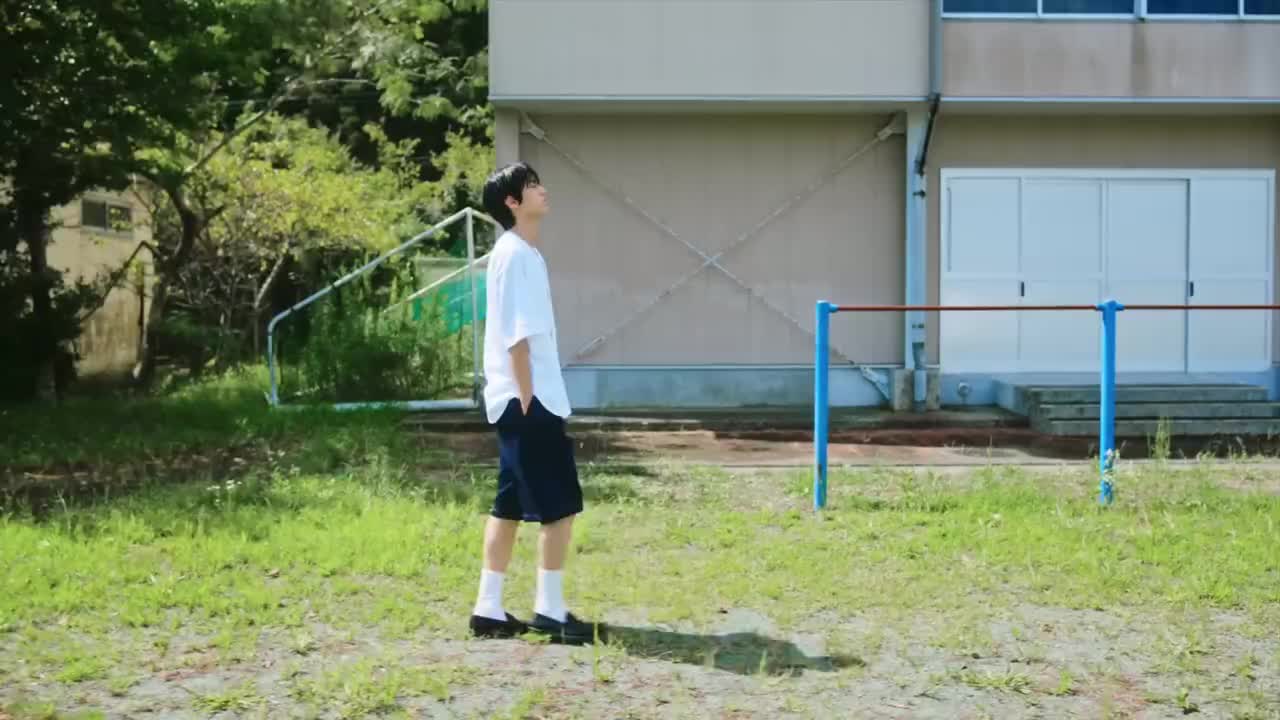 1st Mini Album 'Sparkling Blue