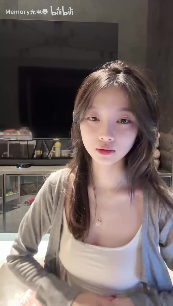 梅梅_2025-11-03_21-45-30_003