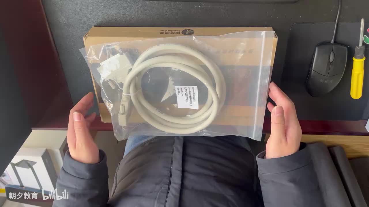 6、控制卡线缆连接到接线盒