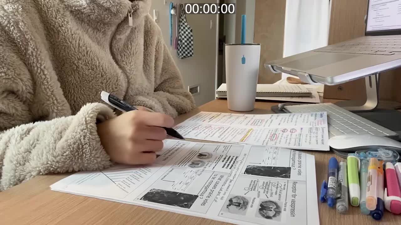 2.请在 1 小时内一起努力学习！大家加油备考吧~!！