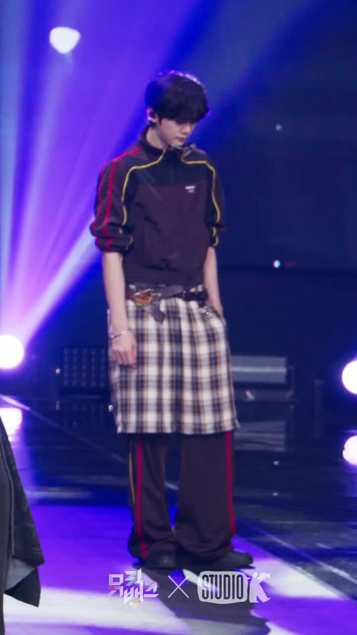 250912 ICONIK @ 音乐银行