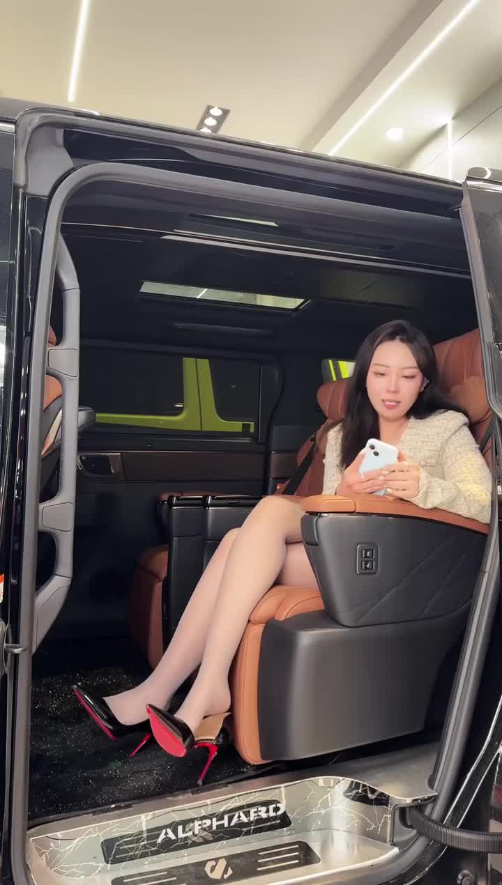 圆圆【零肆伍壹豪车租赁】_2025-11-09_15-46-49