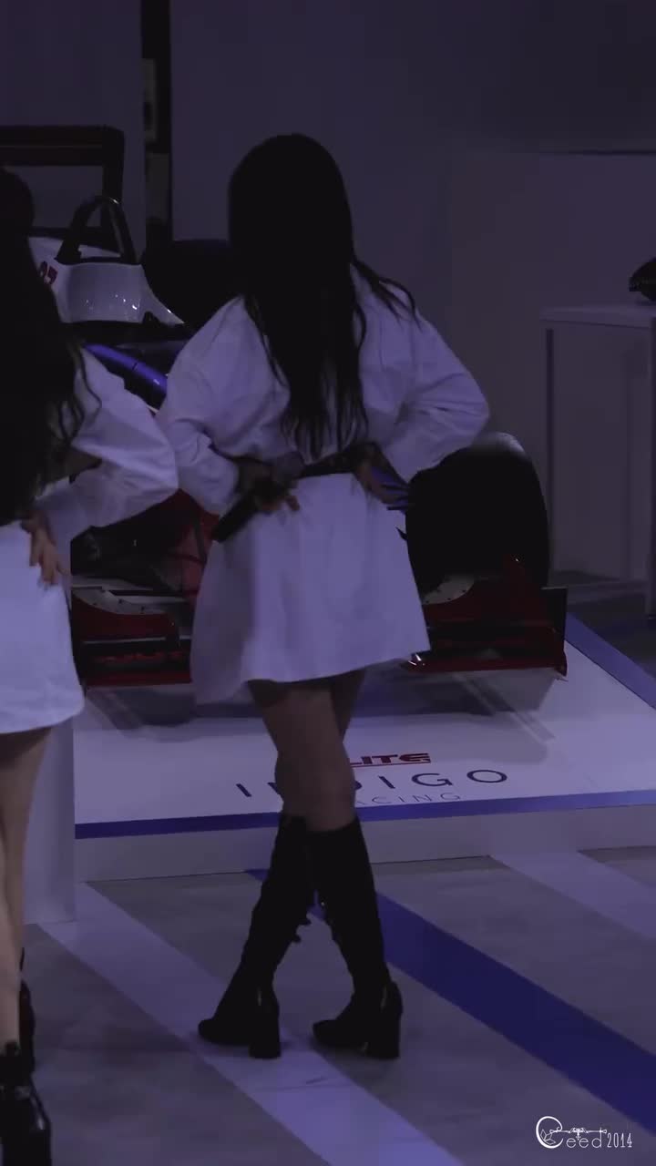 191005 CLC 권은빈 'BLACK DRESS 블랙드레스' @2019오토살롱위크 킨텍스 4K 60P 직캠 (2)