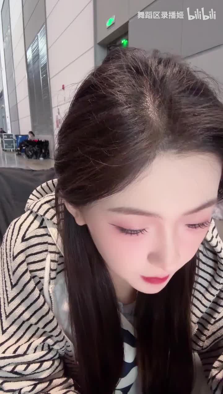 任绵绵_2025-10-06_13-48-15_000