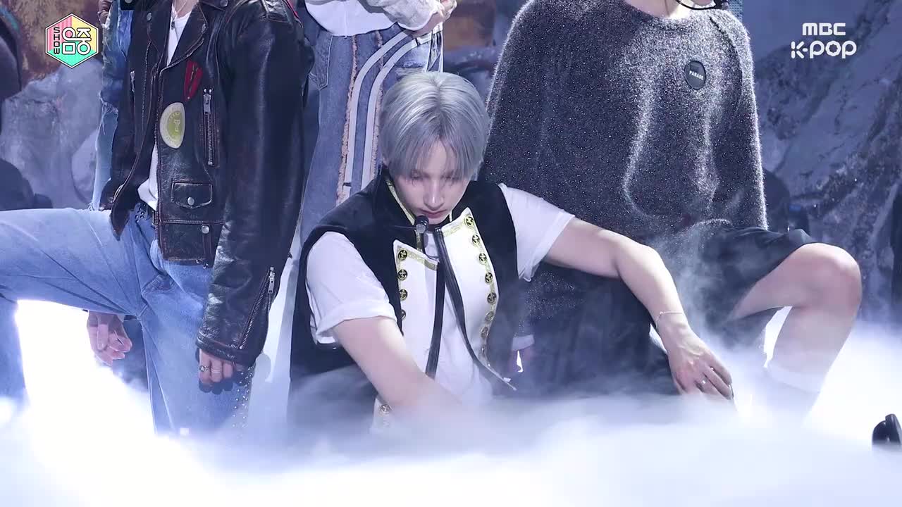 休宁凯 横版直拍