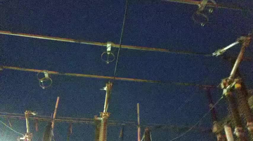 58--母线侧刀闸合闸-可见电弧