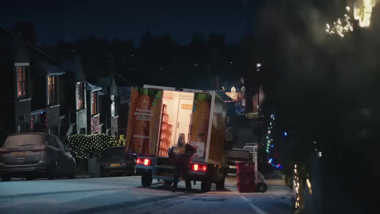 The Unexpected Guest _ Sainsbury_s _ Christmas 2025(1080P_HD)