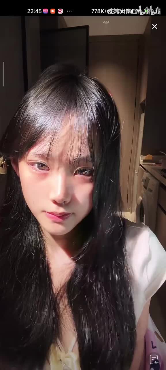 Screenrecorder-2025-10-15-22-45-20-584