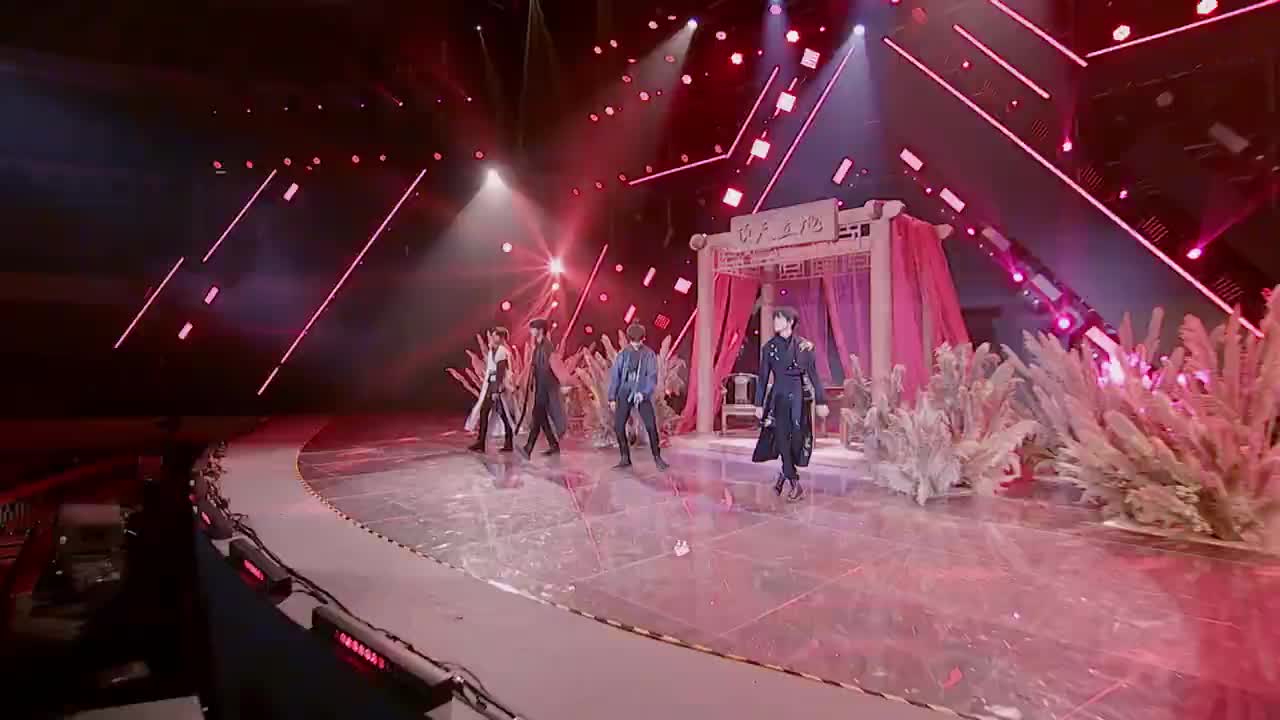 「TF少年进化论-迷宫」—《顶天立地》纯享版