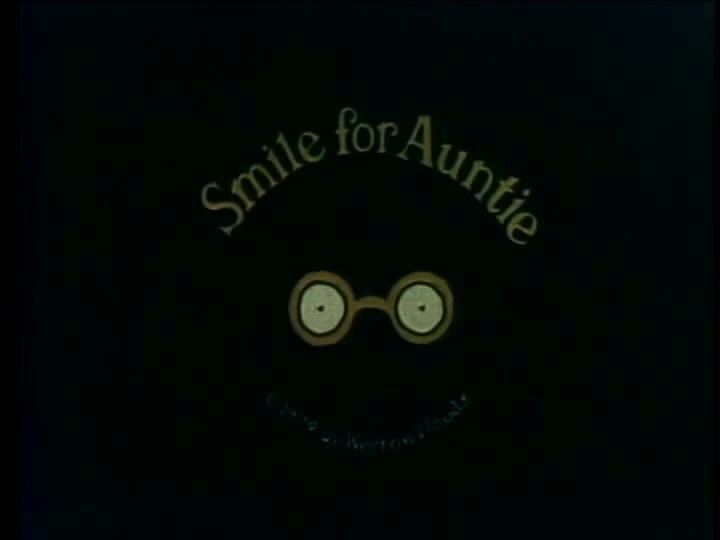 S11 Smile for Auntie