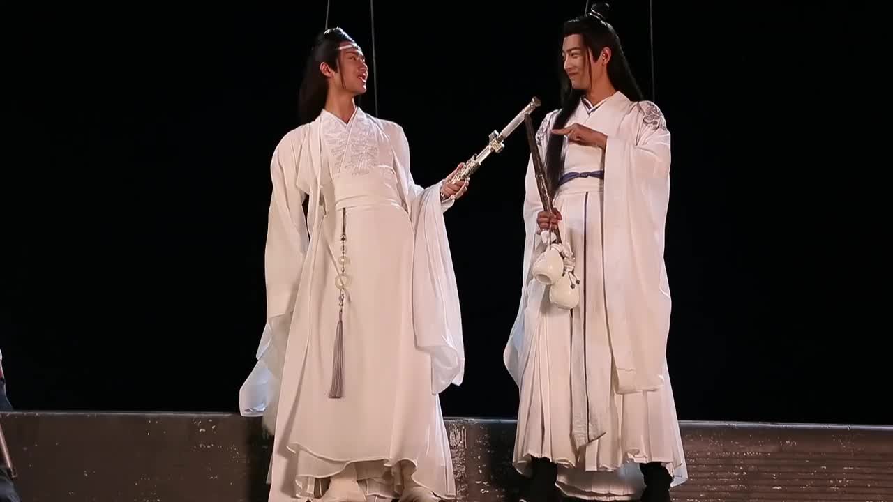 天子笑分你一坛