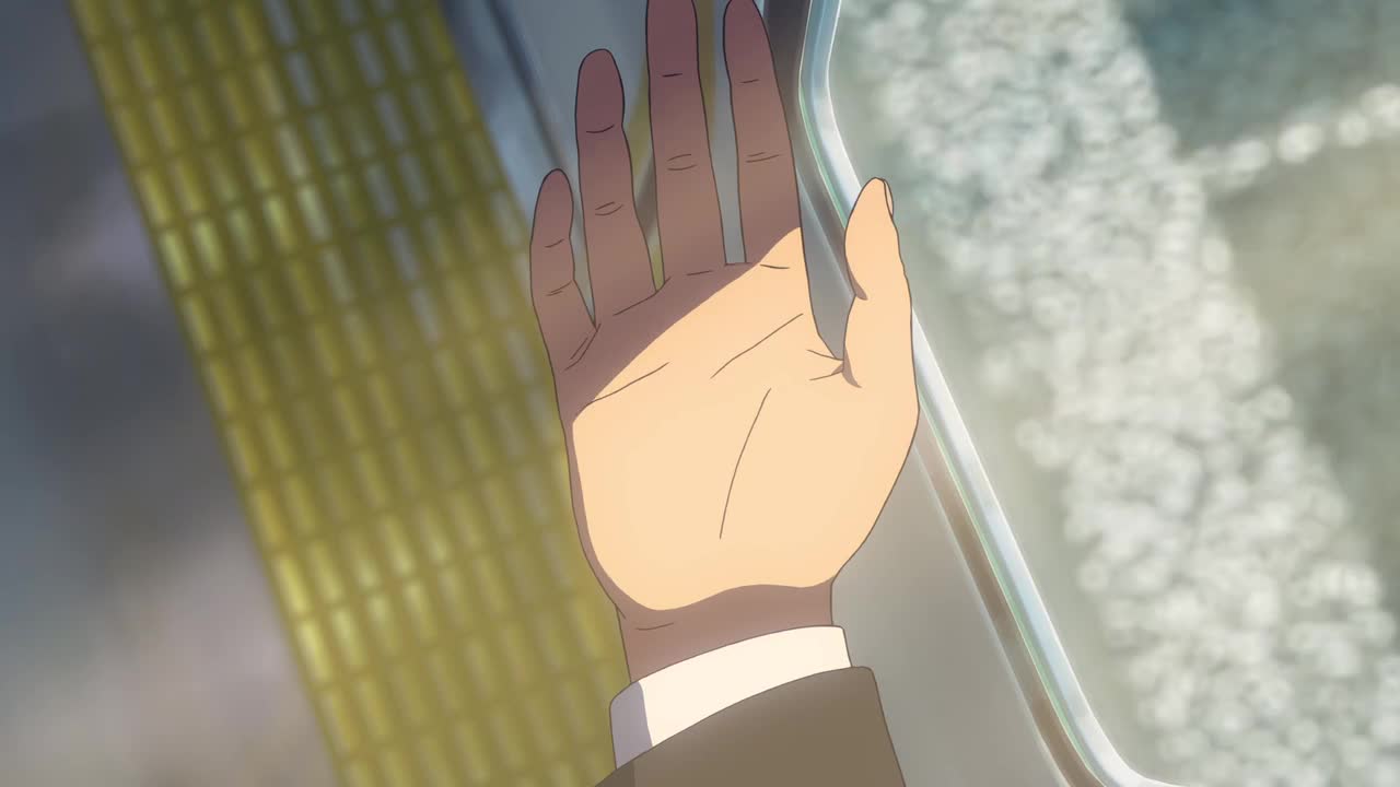 男主车上发现女主身影