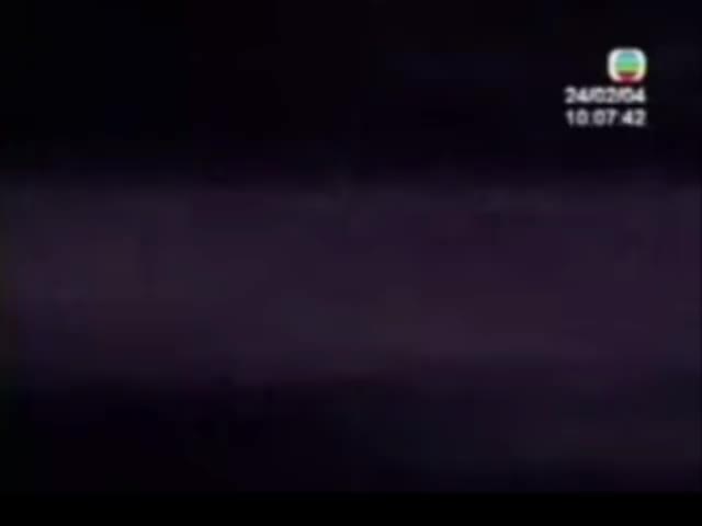 《香港地》街头全损版-2004专辑Please steal this album