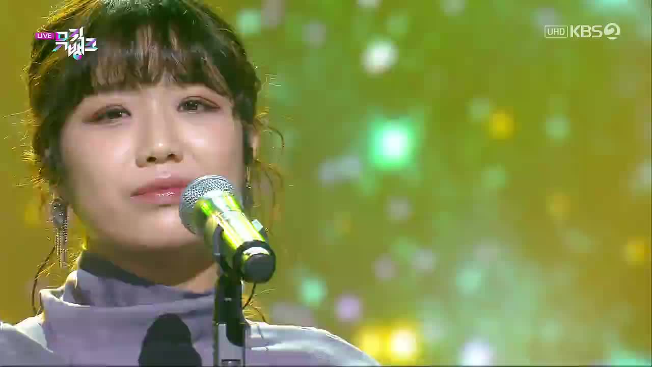 211210 KBS UHD Music Bank EVERGLOW - Pirate