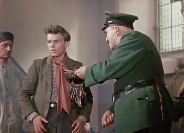台尔曼传 恩斯特·台尔曼——Ernst Thälmann - Führer seiner Klasse1955年东德国语上部_cut_025