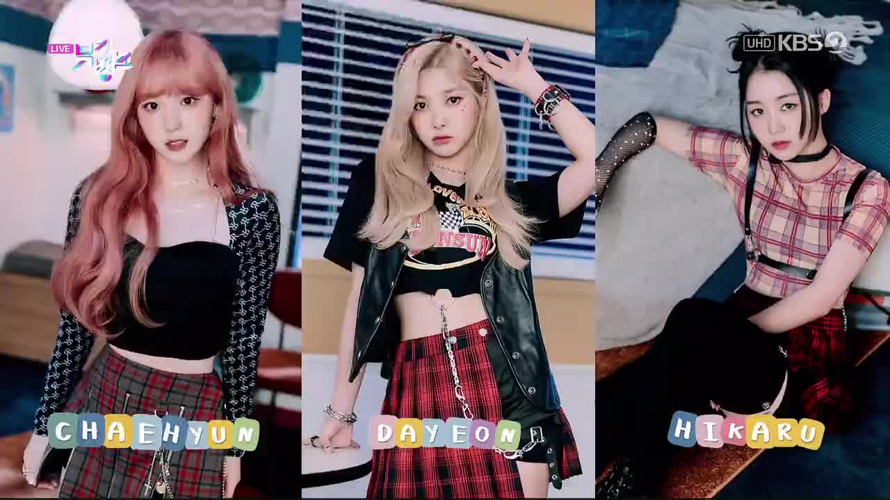 220107 KBS UHD Music Bank Kep1er - WA DA DA