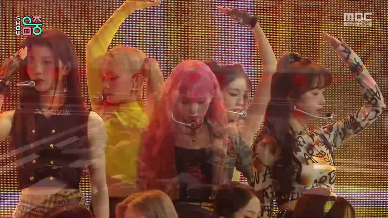 220115 MBC UHD Music Core Kep1er - WA DA DA