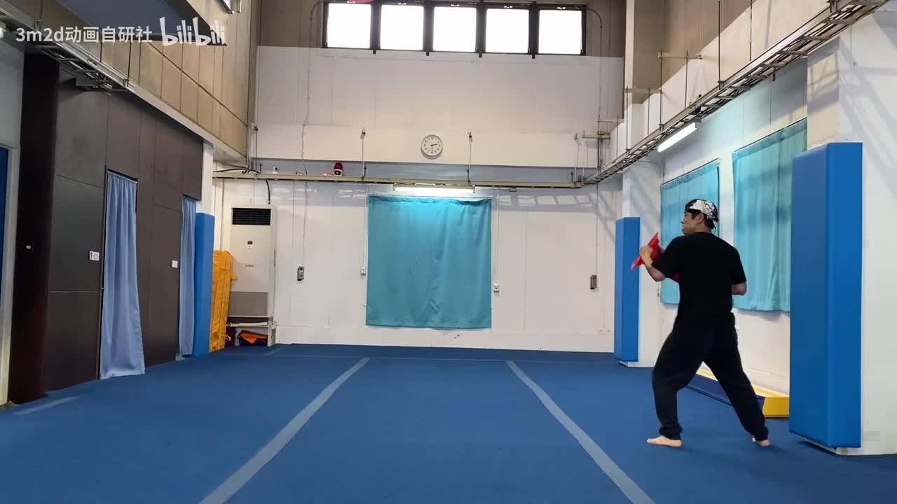 【重武器（HEAVY）】重武器下压攻击接突刺