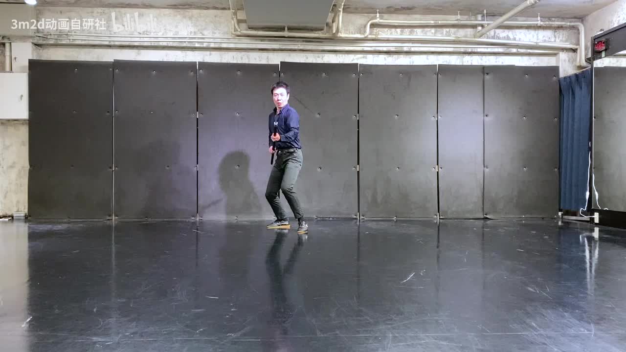 【长武器(LongWeapon)】格挡→头上横扫x2→直刺