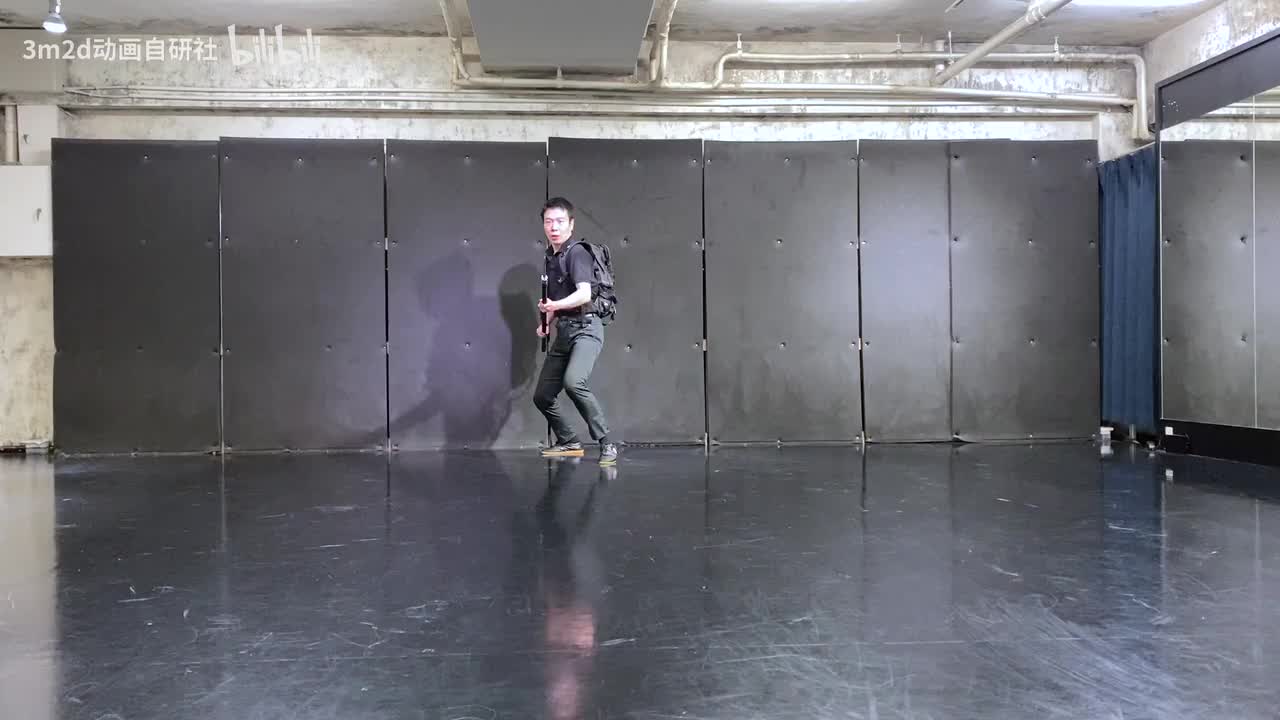 【长武器(LongWeapon)】花式脚踢枪攻击方式004