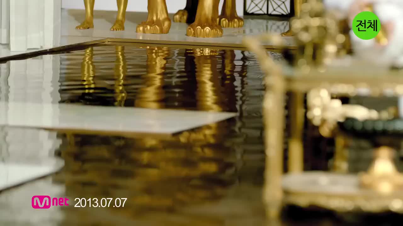 2803 2NE1 -《FALLING IN LOVE》MV (1080P)