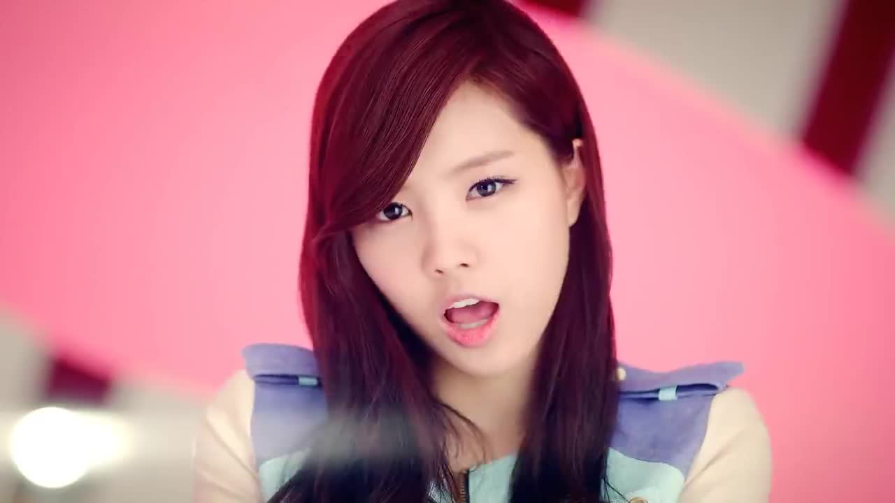 2831 Apink - Hush MV (1080p)