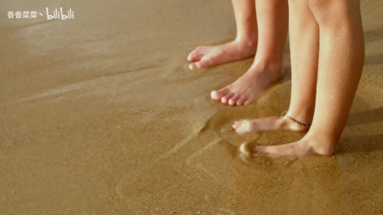 小脚沙滩