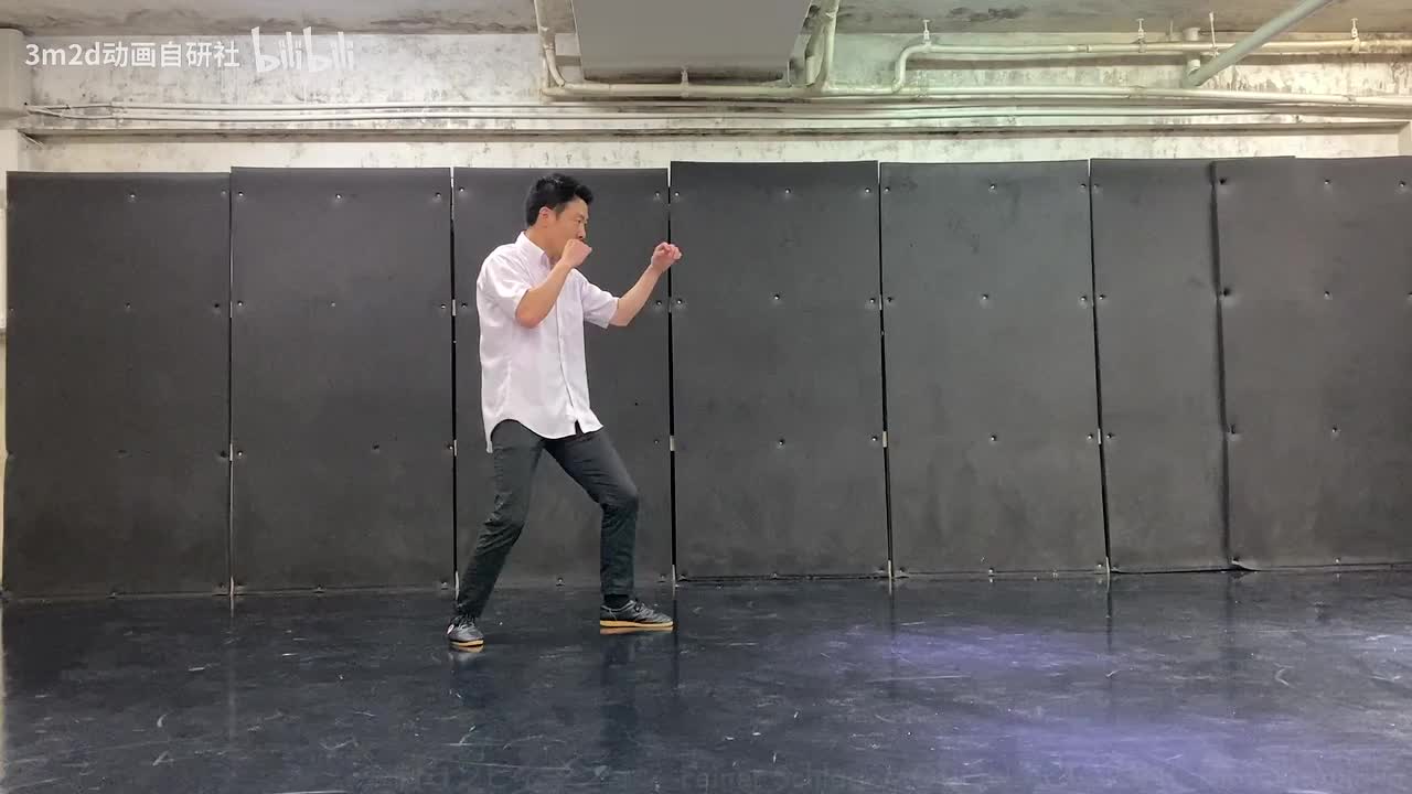 【拳】直拳（轻&左）x2→直拳（轻&右）