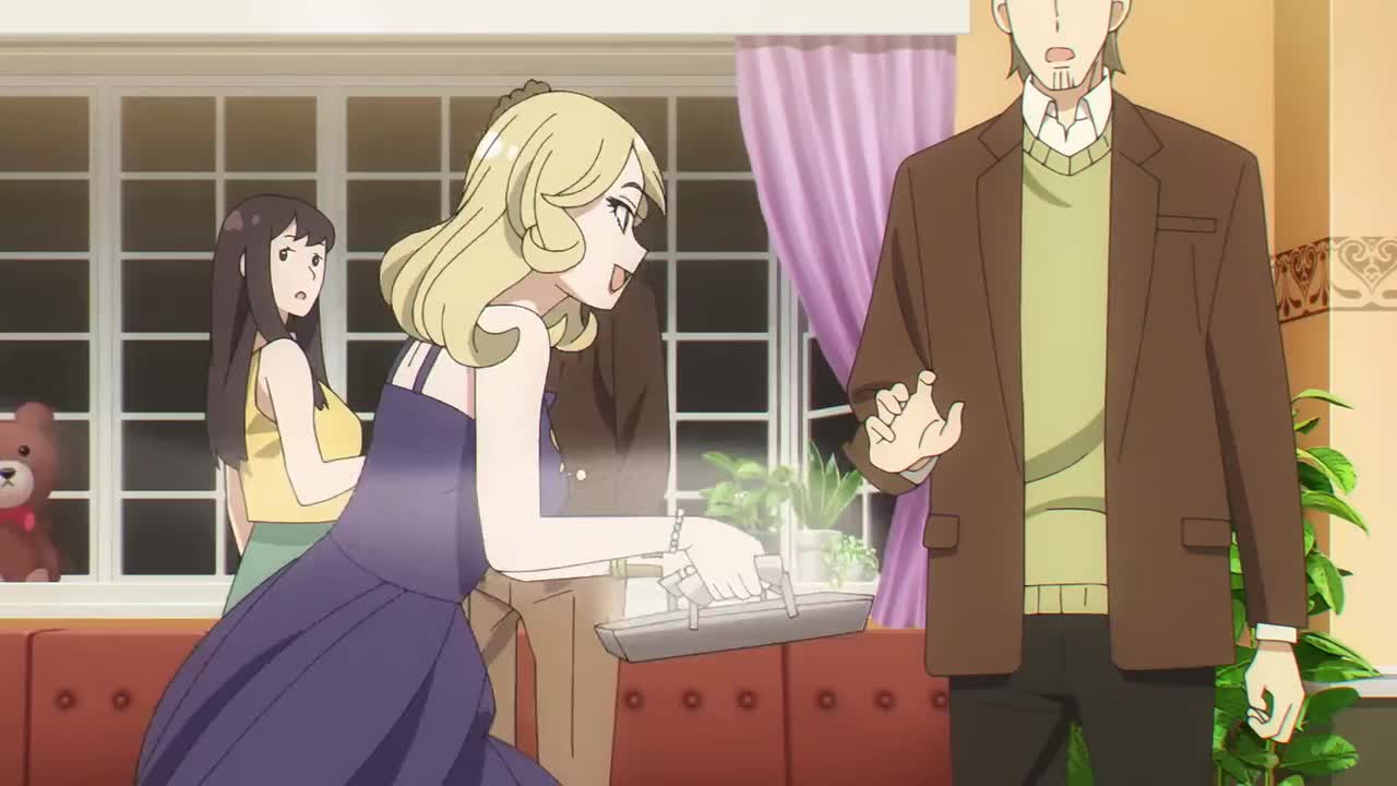 约尔 用脚接住盘子